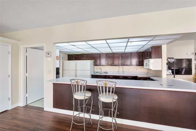 3042 Deer Creek Lake Shore Drive 3042, Deerfield Beach, FL 33442