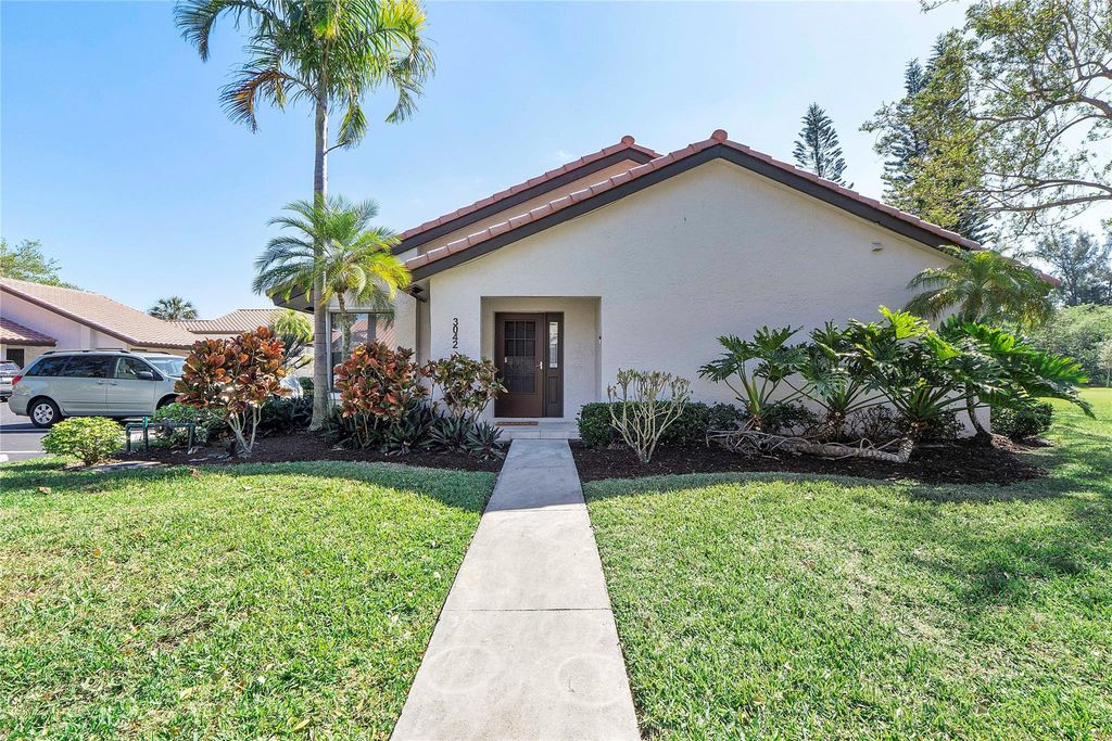 3042 Deer Creek Lake Shore Drive 3042, Deerfield Beach, FL 33442