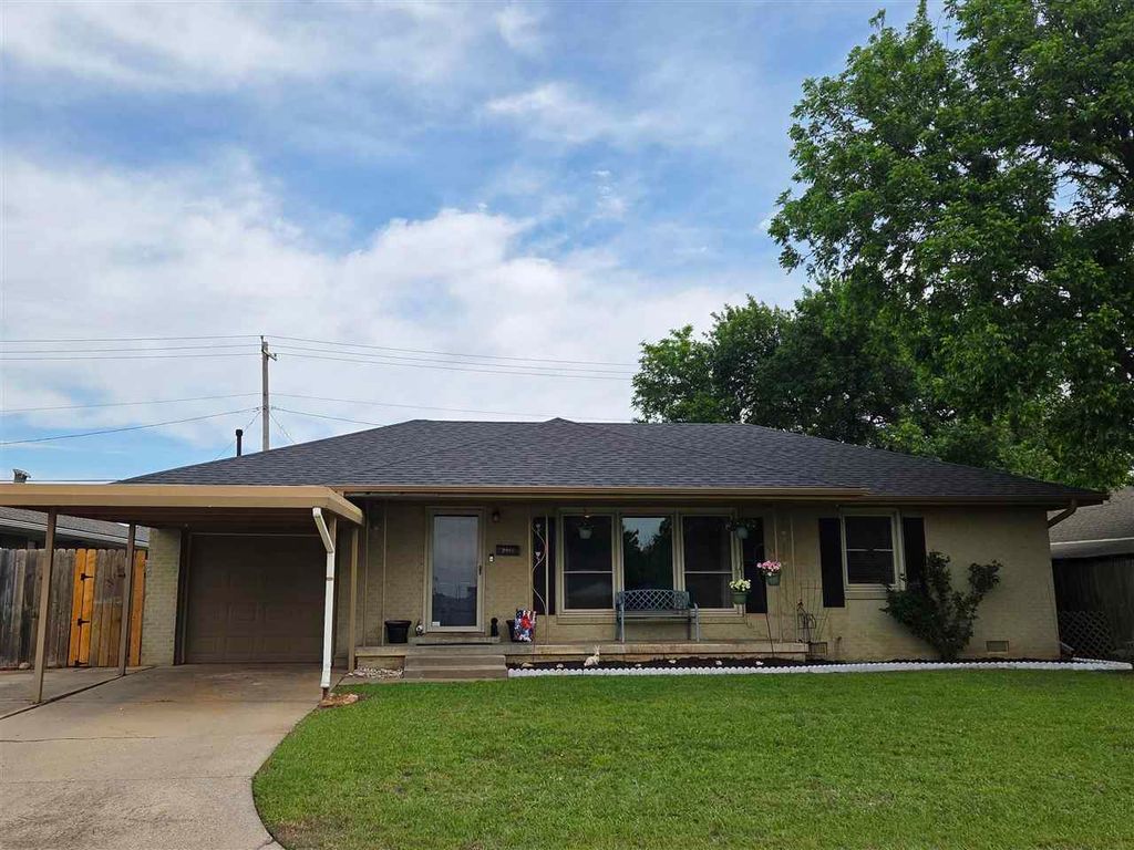 2915 NW Euclid, Lawton, OK 73505