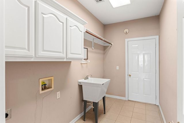 305 Cross Lane, Bentonville, AR 72712
