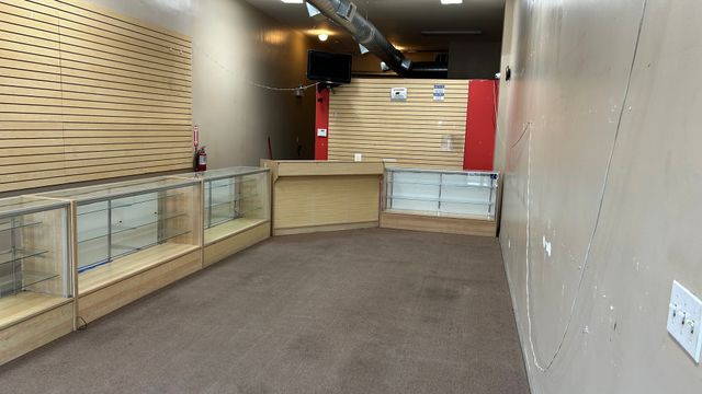 1409 W Morse Avenue, Chicago, IL 60626