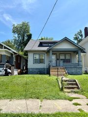 671 Cecil Ave, Louisville, KY 40211