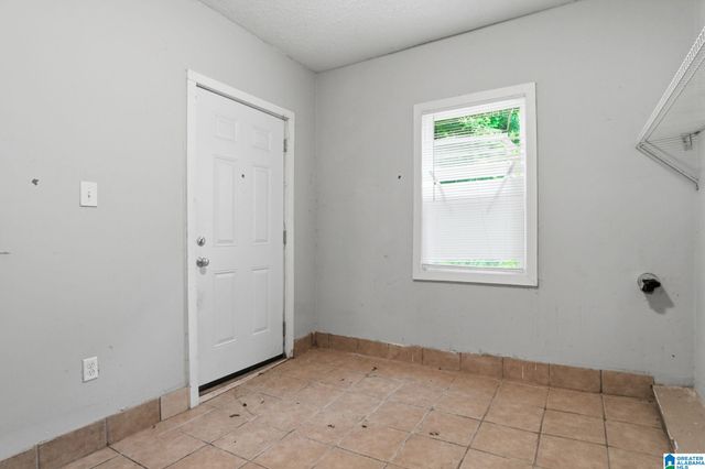 1331 43RD STREET, Birmingham, AL 35208