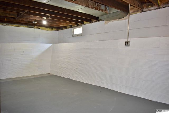 825 W 9th Street, Fremont, NE 68025