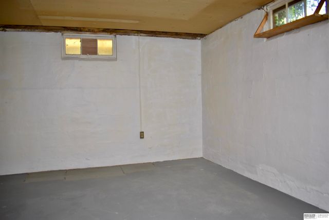 825 W 9th Street, Fremont, NE 68025
