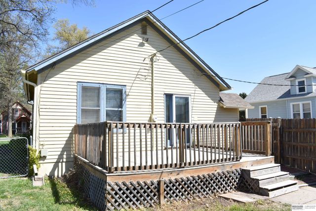 825 W 9th Street, Fremont, NE 68025