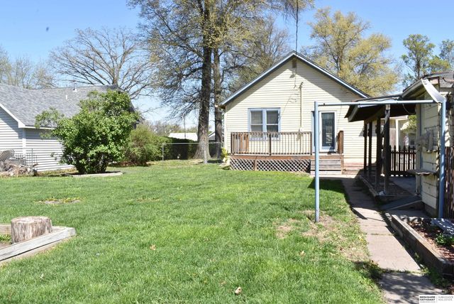 825 W 9th Street, Fremont, NE 68025