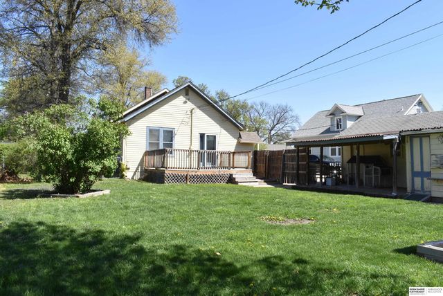 825 W 9th Street, Fremont, NE 68025