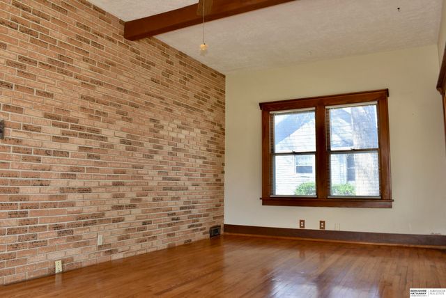 825 W 9th Street, Fremont, NE 68025