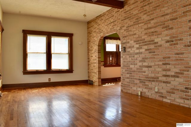 825 W 9th Street, Fremont, NE 68025