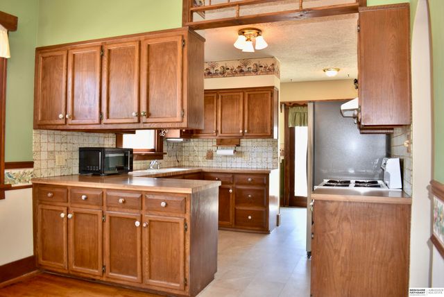 825 W 9th Street, Fremont, NE 68025