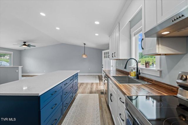 1125 Harmony Road, Jonesborough, TN 37659