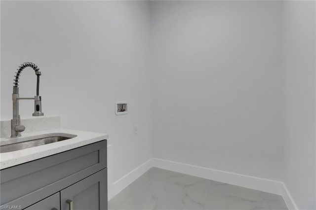 1004 NE 43rd TER, Cape Coral, FL 33909