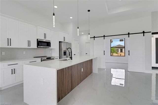 1004 NE 43rd TER, Cape Coral, FL 33909