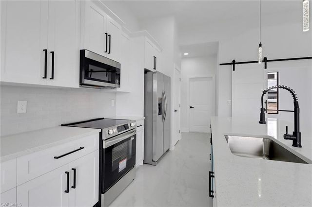 1004 NE 43rd TER, Cape Coral, FL 33909