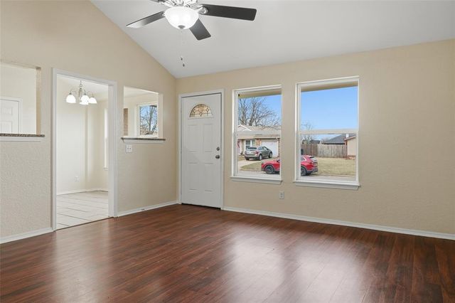 12404 SW 13th Street, Yukon, OK 73099