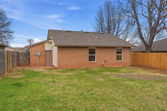 12404 SW 13th Street, Yukon, OK 73099