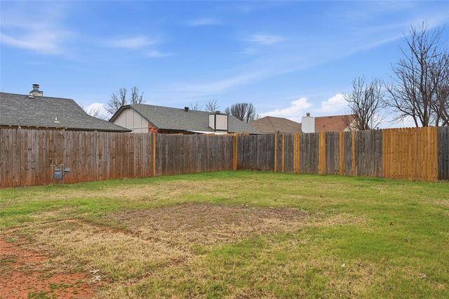 12404 SW 13th Street, Yukon, OK 73099
