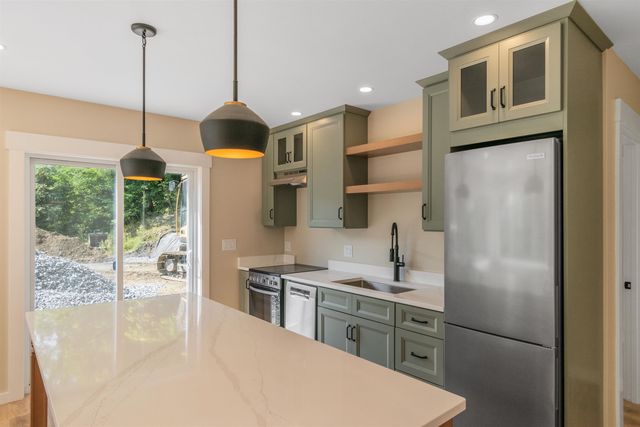 271 N Pleasant Street, Bradford, VT 05033