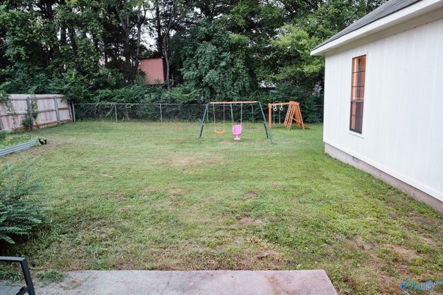 735 Wynsom Drive SE, Huntsville, AL 35803