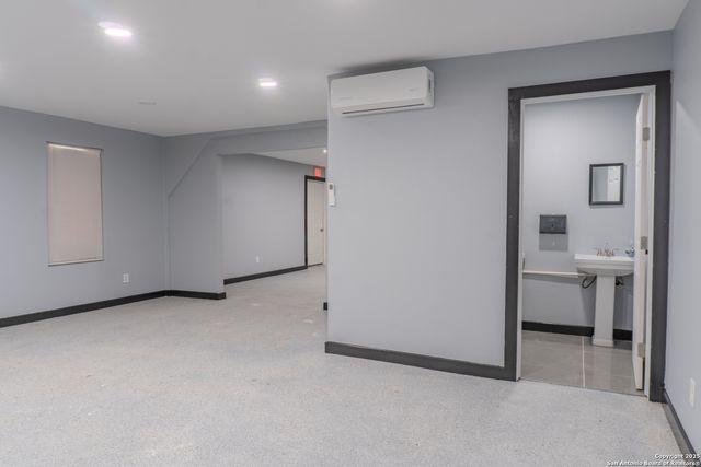 2126 Guadalupe, San Antonio, TX 78207