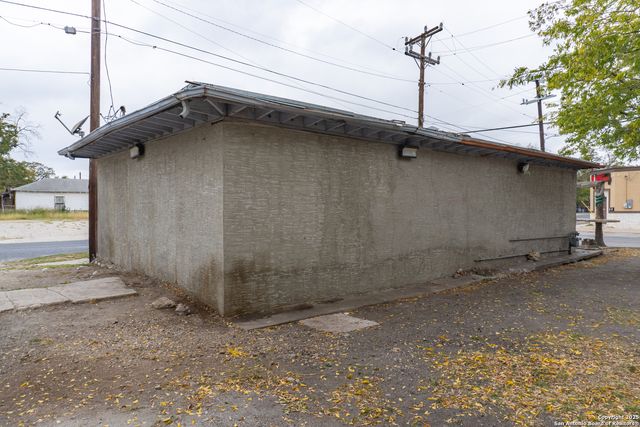 2126 Guadalupe, San Antonio, TX 78207