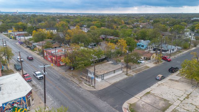 2126 Guadalupe, San Antonio, TX 78207