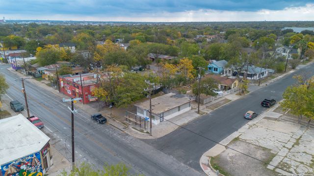 2126 Guadalupe, San Antonio, TX 78207