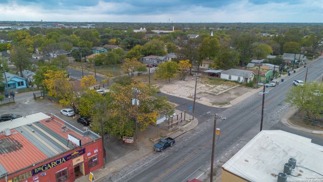 2126 Guadalupe, San Antonio, TX 78207