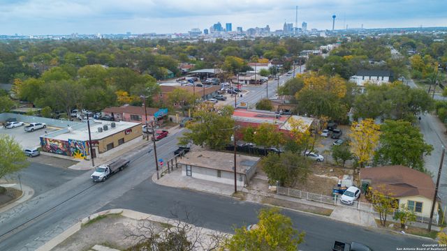 2126 Guadalupe, San Antonio, TX 78207