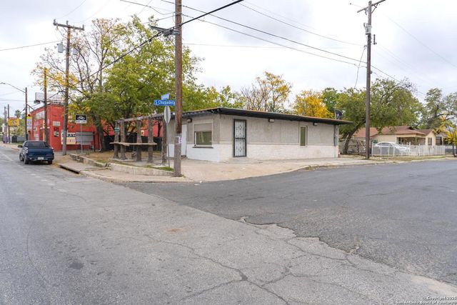 2126 Guadalupe, San Antonio, TX 78207
