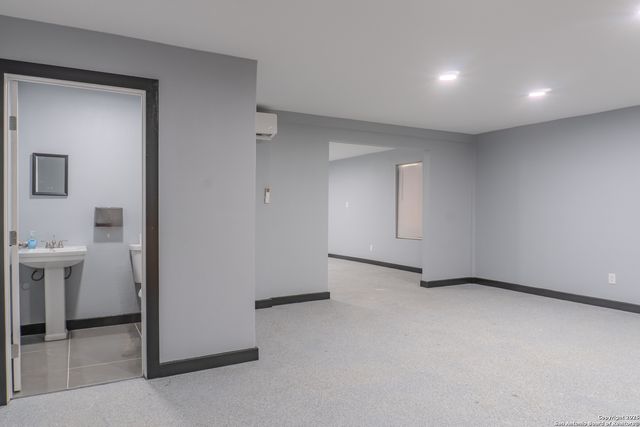 2126 Guadalupe, San Antonio, TX 78207