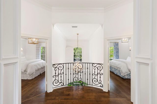38 Freestone Place, The Woodlands, TX 77382