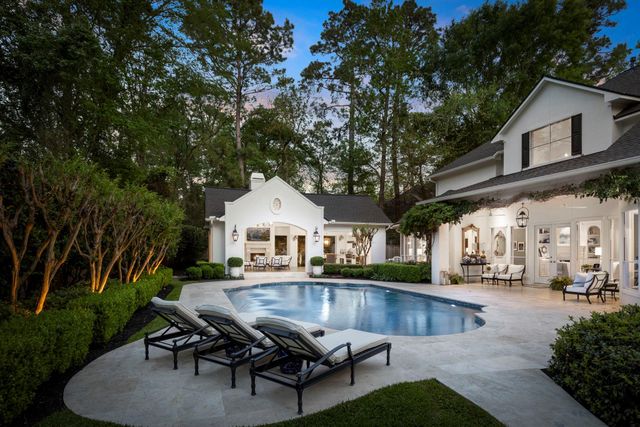 38 Freestone Place, The Woodlands, TX 77382