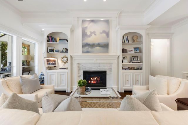 38 Freestone Place, The Woodlands, TX 77382