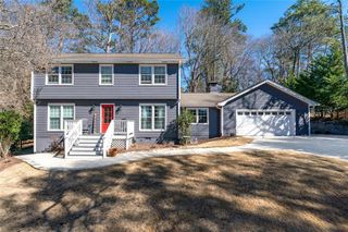 9330 Martins Lake Drive, Roswell, GA 30076