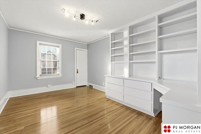 2017 N 55 Street, Omaha, NE 68104