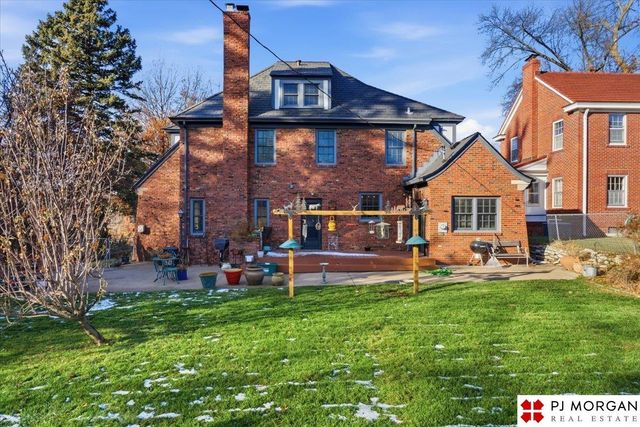 2017 N 55 Street, Omaha, NE 68104