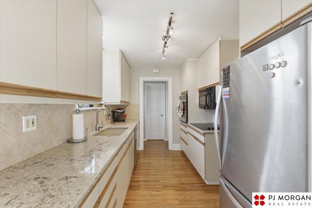 2017 N 55 Street, Omaha, NE 68104