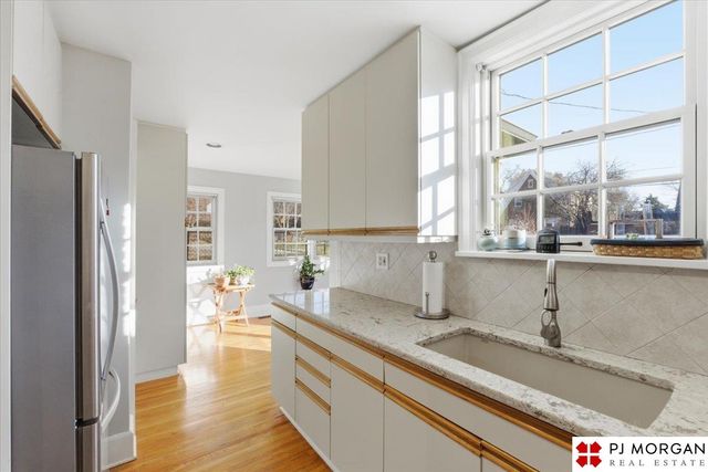 2017 N 55 Street, Omaha, NE 68104