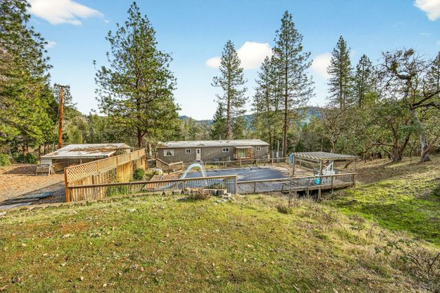 442 Tenney Drive, Rogue River, OR 97537