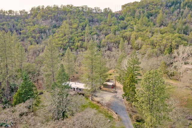 442 Tenney Drive, Rogue River, OR 97537