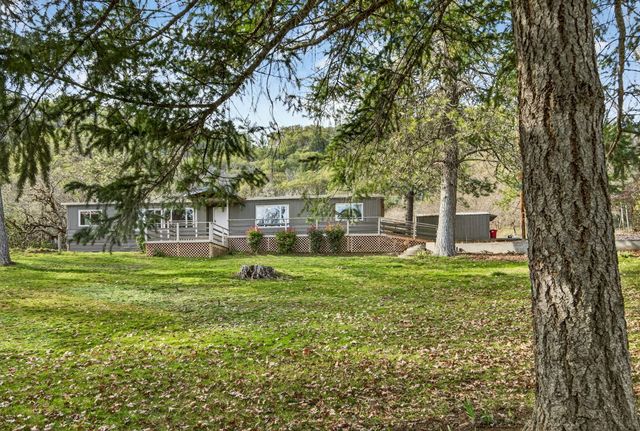 442 Tenney Drive, Rogue River, OR 97537