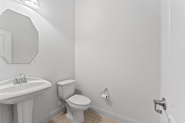 39 Tioga Pl, Tomball, TX 77375