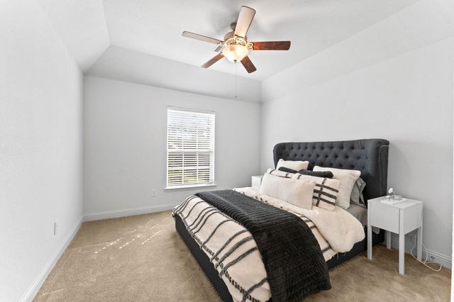 39 Tioga Pl, Tomball, TX 77375