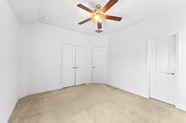 39 Tioga Pl, Tomball, TX 77375