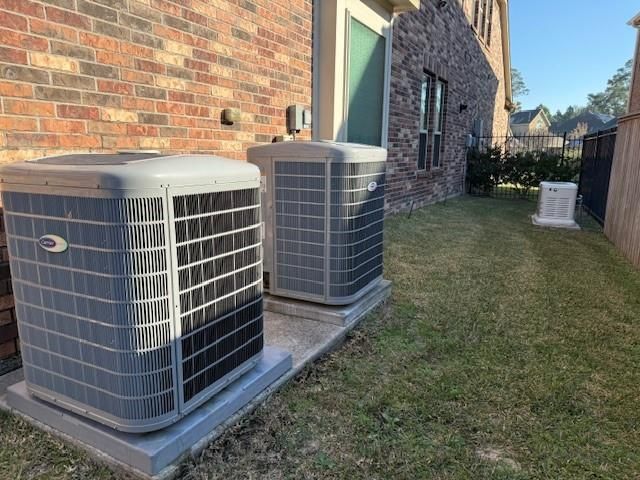 39 Tioga Pl, Tomball, TX 77375