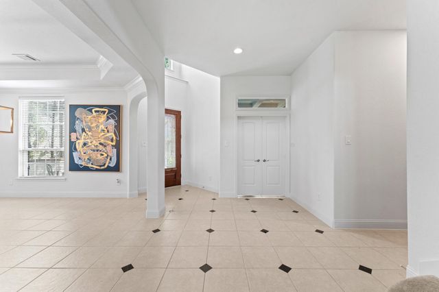 39 Tioga Pl, Tomball, TX 77375