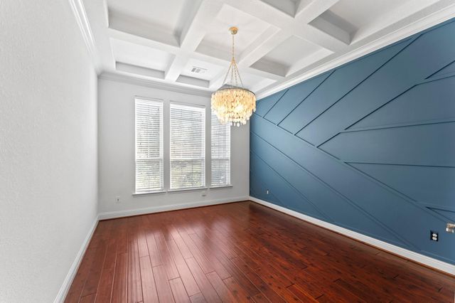 39 Tioga Pl, Tomball, TX 77375