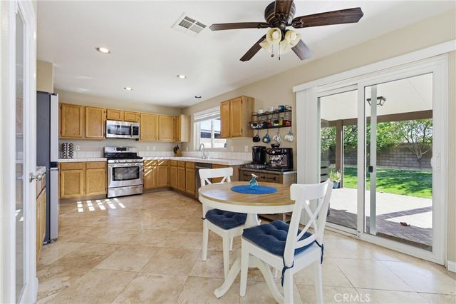 44252 63rd Street W, Lancaster, CA 93536